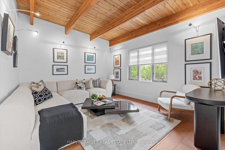 Photo 7 at 51 Hi Mount Drive, Bayview Village, Toronto