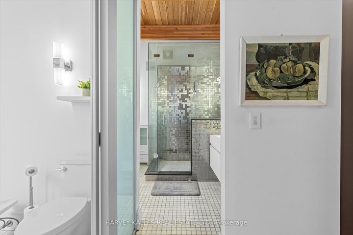 Photo 21 at 51 Hi Mount Drive, Bayview Village, Toronto