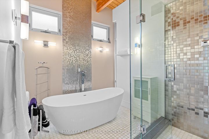 Photo 22 at 51 Hi Mount Drive, Bayview Village, Toronto