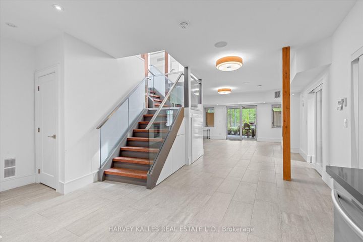 Photo 33 at 51 Hi Mount Drive, Bayview Village, Toronto