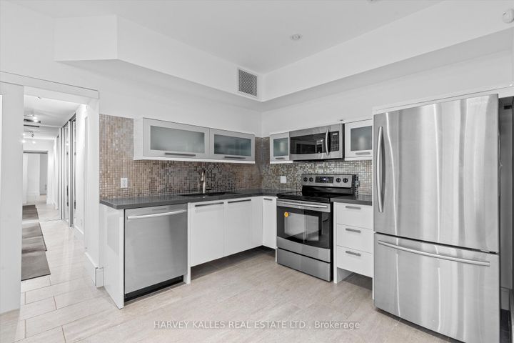 Photo 35 at 51 Hi Mount Drive, Bayview Village, Toronto