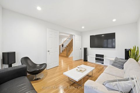 Photo 9 at 16 Mcneilage Court, Central West, Ajax