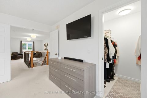Photo 24 at 16 Mcneilage Court, Central West, Ajax