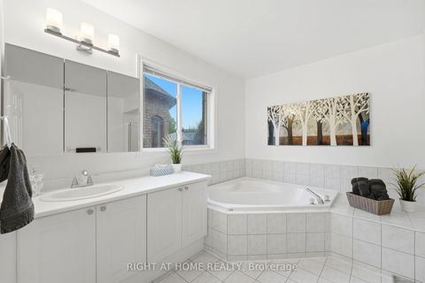 Photo 25 at 16 Mcneilage Court, Central West, Ajax
