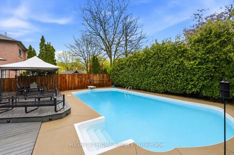 Photo 35 at 16 Mcneilage Court, Central West, Ajax
