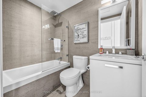 Photo 13 at 3102 - 224 King Street W, Waterfront Communities C1, Toronto