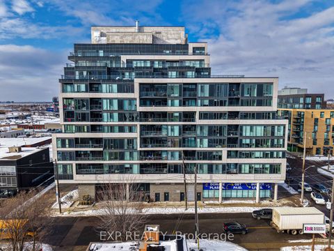 Photo 4 at 209 - 859 The Queensway, Queensway, Toronto