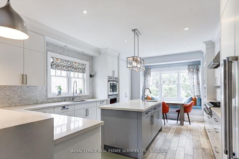 Photo 6 at 34 Lambeth Road, Humber Valley, Toronto