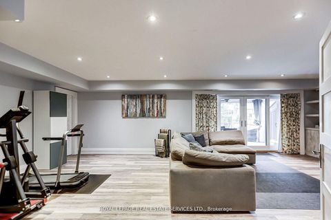 Photo 26 at 34 Lambeth Road, Humber Valley, Toronto