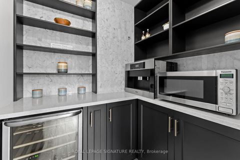 Photo 8 at 47 Don Valley Drive, Broadview North, Toronto
