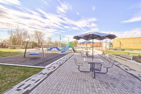 Photo 30 at 503 - 185 Deerfield Road, Central Newmarket, Newmarket