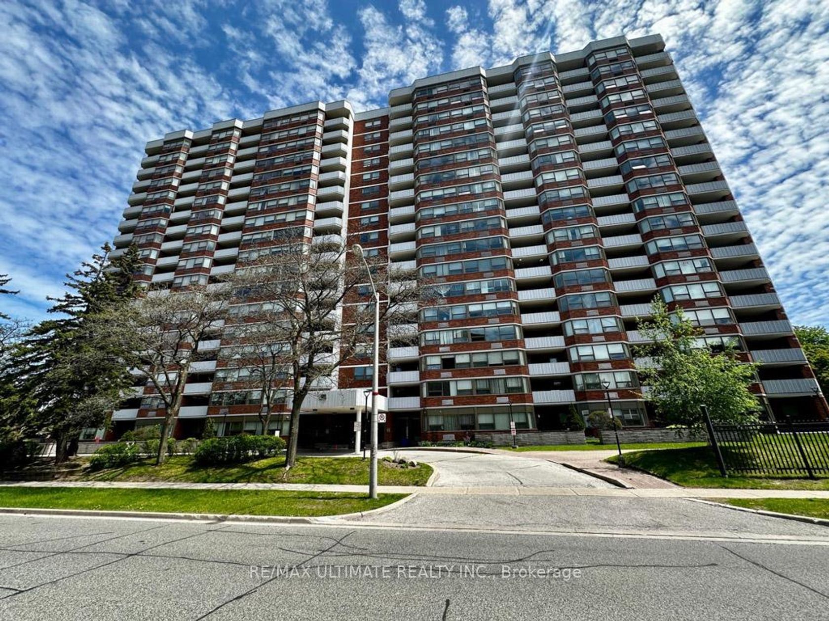1106 - 121 Ling Road, West Hill, Toronto photo 4