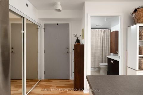 Photo 7 at 510 - 35 Saranac Boulevard, Lawrence, Toronto