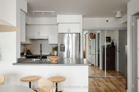 Photo 9 at 510 - 35 Saranac Boulevard, Lawrence, Toronto