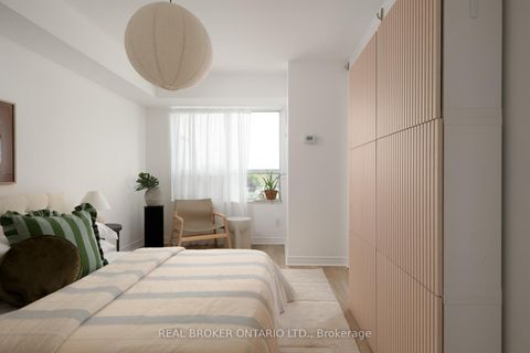 Photo 13 at 510 - 35 Saranac Boulevard, Lawrence, Toronto