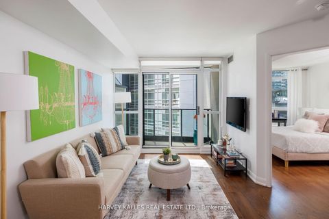 Photo 2 at 401 - 600 Fleet Street, Niagara, Toronto