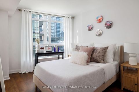 Photo 13 at 401 - 600 Fleet Street, Niagara, Toronto