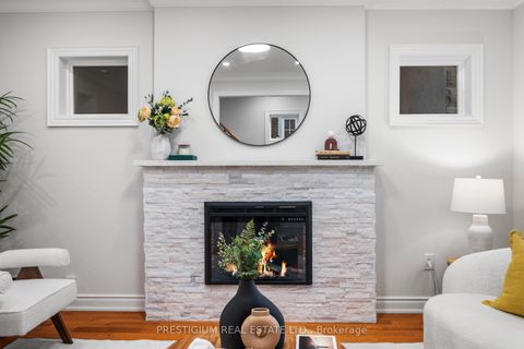 Photo 9 at 556 Davisville Avenue, Mount Pleasant East, Toronto
