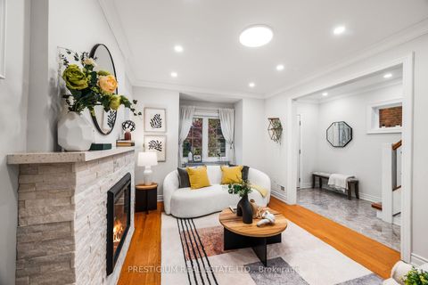 Photo 13 at 556 Davisville Avenue, Mount Pleasant East, Toronto