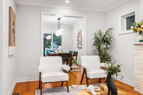 Photo 15 at 556 Davisville Avenue, Mount Pleasant East, Toronto