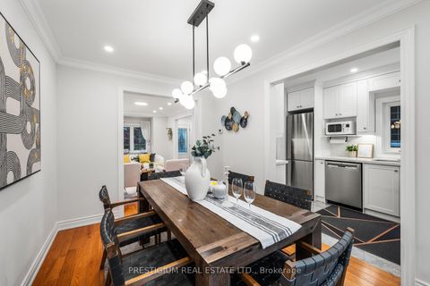 Photo 18 at 556 Davisville Avenue, Mount Pleasant East, Toronto