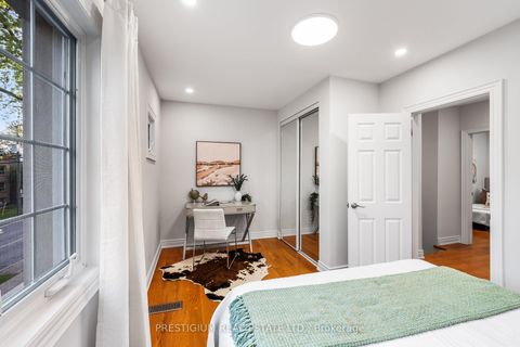 Photo 28 at 556 Davisville Avenue, Mount Pleasant East, Toronto