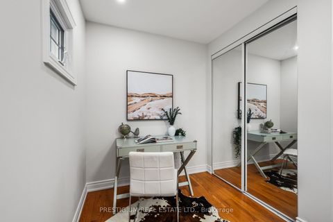 Photo 29 at 556 Davisville Avenue, Mount Pleasant East, Toronto