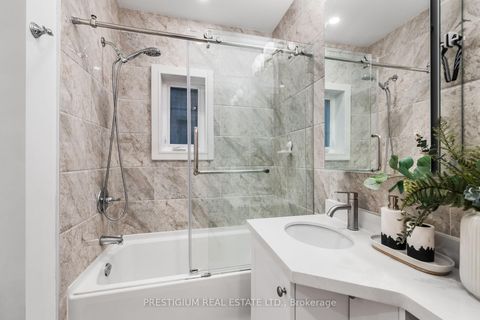 Photo 30 at 556 Davisville Avenue, Mount Pleasant East, Toronto