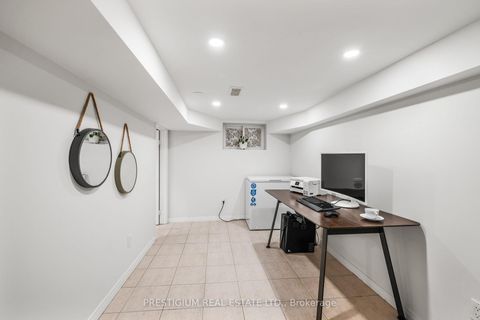 Photo 38 at 556 Davisville Avenue, Mount Pleasant East, Toronto