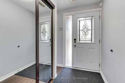 Photo 1 at 19 - 11 Plaisance Road, North Richvale, Richmond Hill