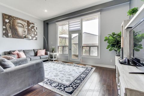 Photo 4 at 19 - 11 Plaisance Road, North Richvale, Richmond Hill