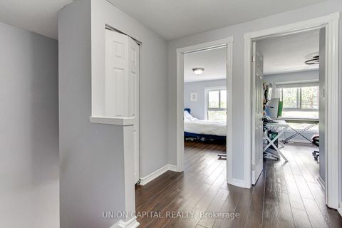Photo 12 at 19 - 11 Plaisance Road, North Richvale, Richmond Hill