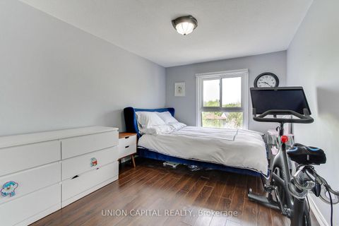Photo 14 at 19 - 11 Plaisance Road, North Richvale, Richmond Hill