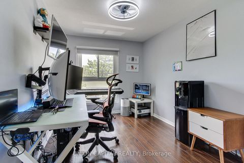 Photo 15 at 19 - 11 Plaisance Road, North Richvale, Richmond Hill