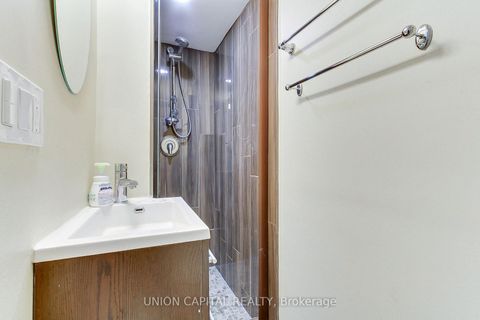 Photo 19 at 19 - 11 Plaisance Road, North Richvale, Richmond Hill