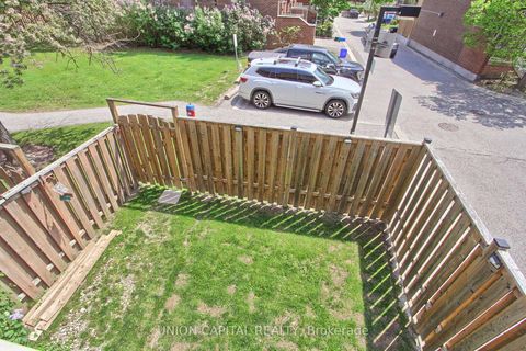 Photo 21 at 19 - 11 Plaisance Road, North Richvale, Richmond Hill