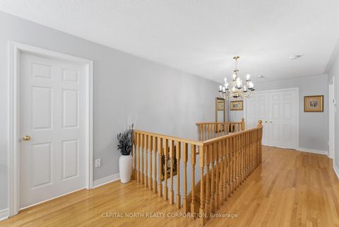 Photo 19 at 6 Veerland Drive, Rustic, Toronto