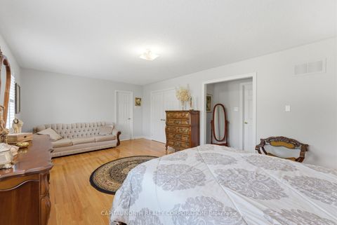 Photo 22 at 6 Veerland Drive, Rustic, Toronto