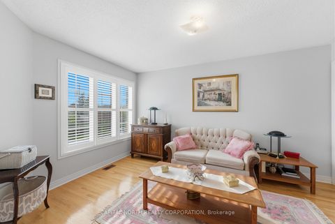 Photo 26 at 6 Veerland Drive, Rustic, Toronto