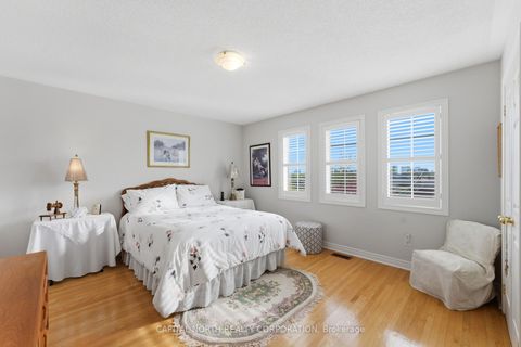 Photo 29 at 6 Veerland Drive, Rustic, Toronto