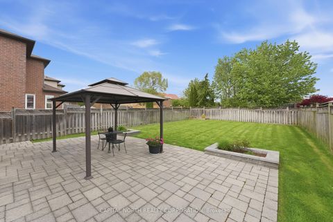 Photo 34 at 6 Veerland Drive, Rustic, Toronto