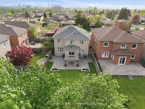 Photo 38 at 6 Veerland Drive, Rustic, Toronto