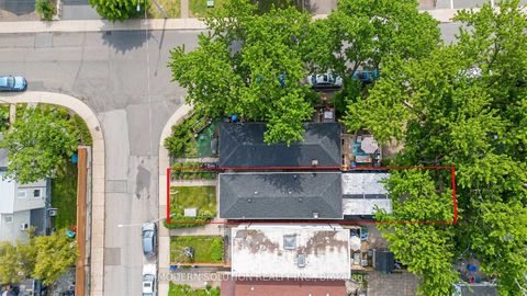 Photo 1 at 741 Milverton Boulevard, Lumsden, Toronto