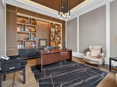 Photo 5 at 205 Northwood Drive, Newtonbrook East, Toronto