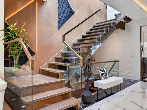 Photo 24 at 205 Northwood Drive, Newtonbrook East, Toronto