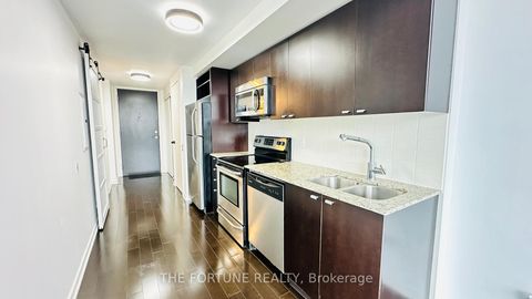 Photo 9 at 3213 - 105 The Queensway Avenue, Swansea, Toronto
