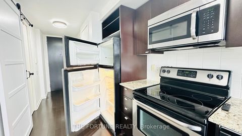 Photo 15 at 3213 - 105 The Queensway Avenue, Swansea, Toronto