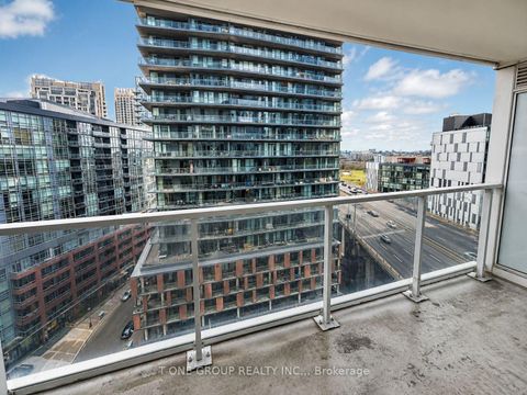 Photo 10 at 1502 - 19 Bathurst Street, Waterfront Communities C1, Toronto