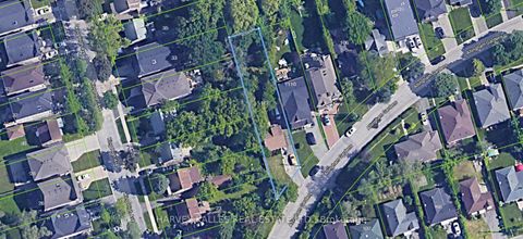Photo 1 at 112 Allingham Gardens, Clanton Park, Toronto