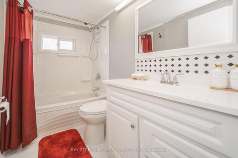 Photo 3 at 74 De La Salle Boulevard, Sutton & Jackson's Point, Georgina